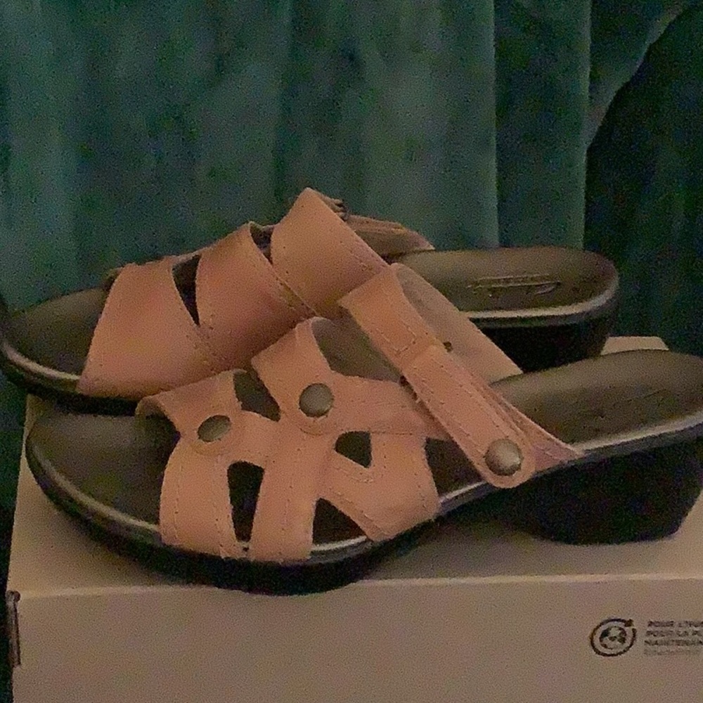 Clarks wedge sandals